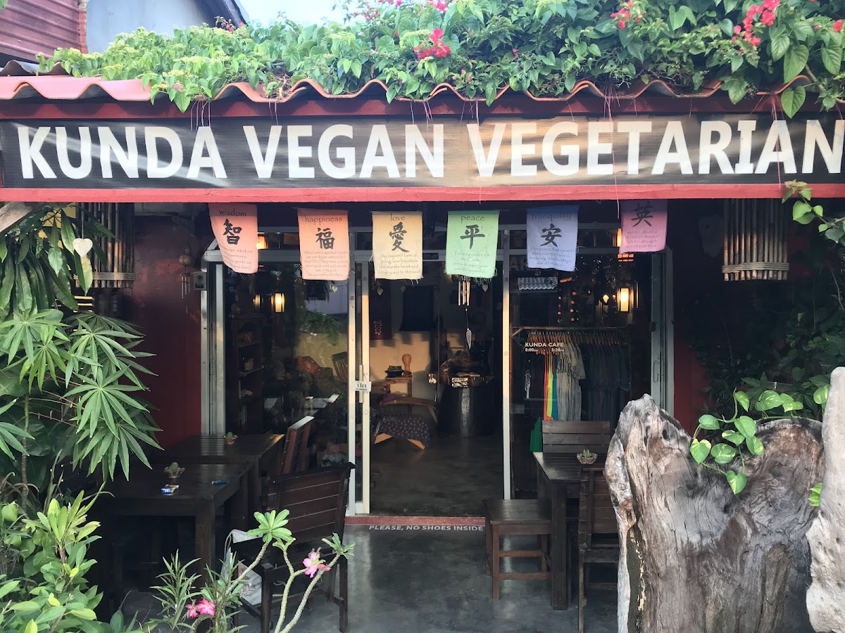 Kunda Vegetarian Vegan Burger Cafe Chiang Rai